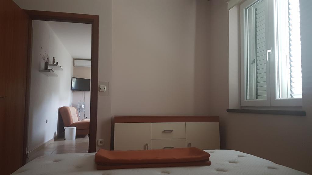 Apartments Mrdelja วรซี ภายนอก รูปภาพ